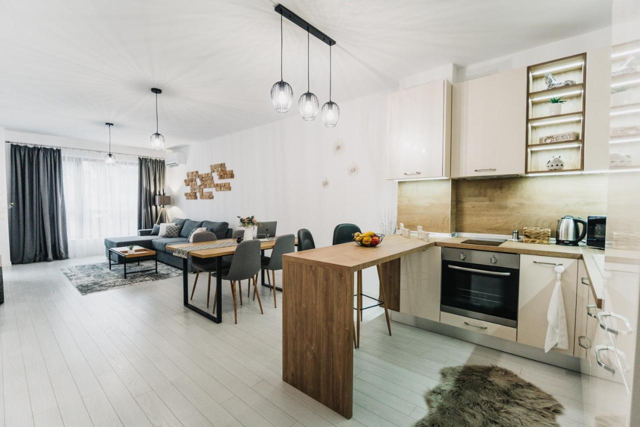 Apartment Avalon - Varna City Centre Bagian luar foto