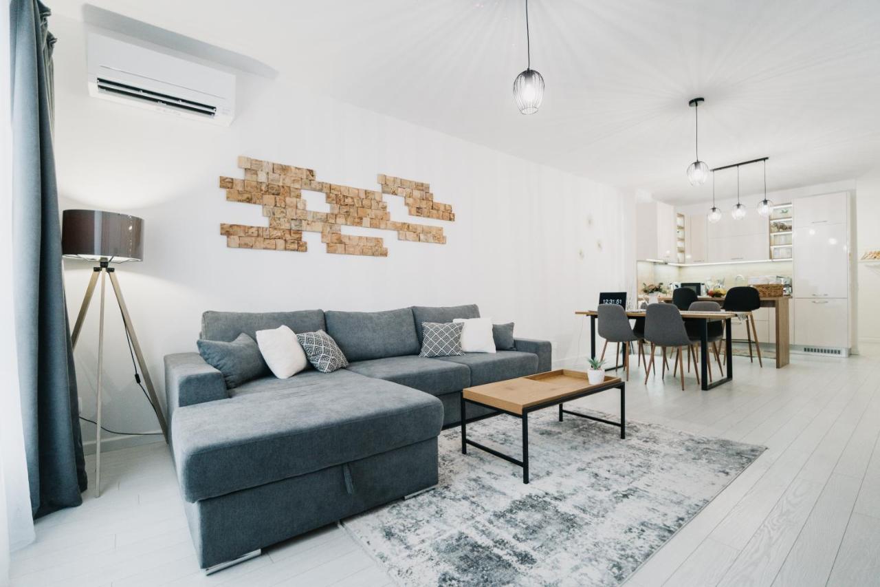 Apartment Avalon - Varna City Centre Bagian luar foto